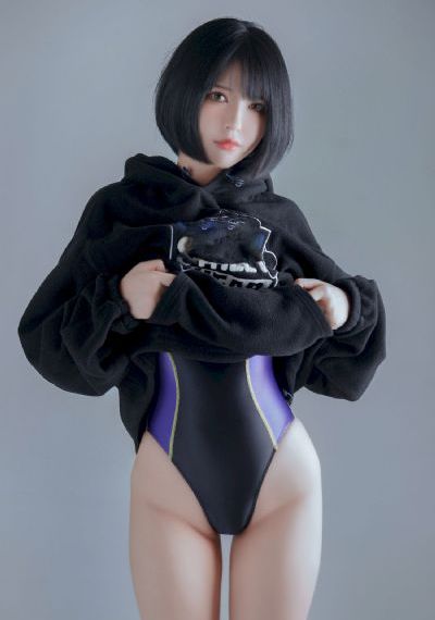 和美女洗澡直播相似的手机游戏_英文版字幕