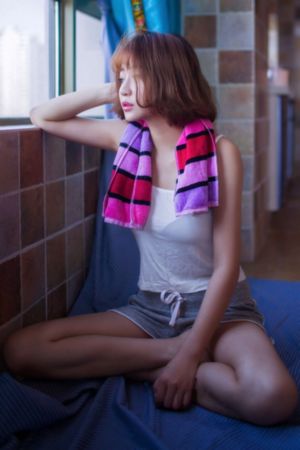 美女把小内内脱个精光照片_高清手机免费观看完整