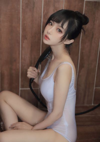 亚洲碰碰人人av熟女天堂_1080PHD高清在线观看