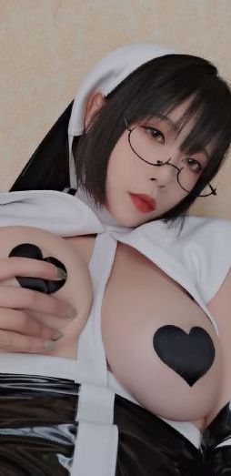 亚洲美女偷拍一区二区_720手机在线观看